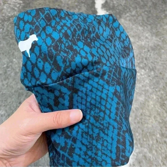 Goldsheep Snake Print Crop Leggings - Picture 9 of 13